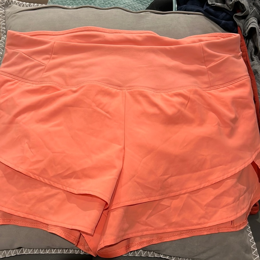 Carrie underwood anywhere shorts
